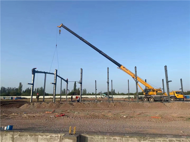 左贡县夜间、节假日作业是否有加价？加价比例多少？